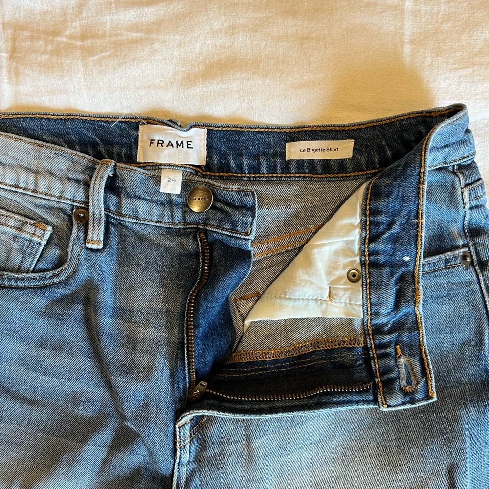 FRAME denim shorts!